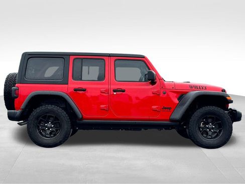 Used 2024 Jeep Wrangler Unlimited Sport AWD/4WD image 8