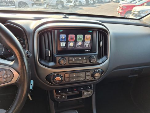 Used 2015 Chevrolet Colorado Z71 AWD/4WD image 24
