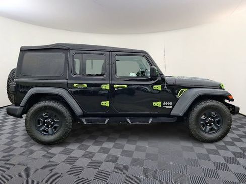 Used 2018 Jeep Wrangler Unlimited Sport AWD/4WD image 7