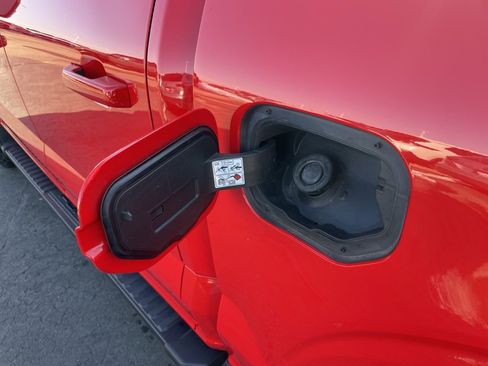 Used 2021 Ford F150 Lariat w/ Equipment Group 502A High image 68