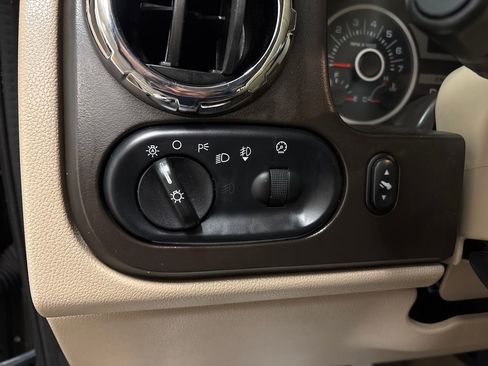 Used 2005 Ford Expedition Eddie Bauer image 14