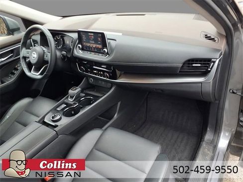 Used 2021 Nissan Rogue SV w/ Premium Package image 12