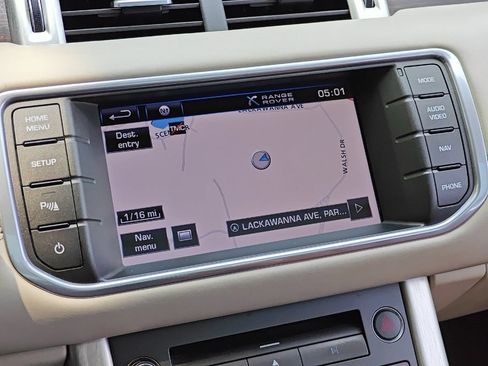 Used 2012 Land Rover Range Rover Evoque Prestige w/ Prestige Premium Pkg AWD/4WD image 28