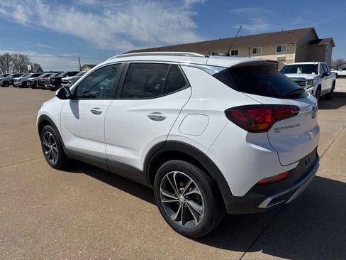 Used 2021 Buick Encore GX Select image 5