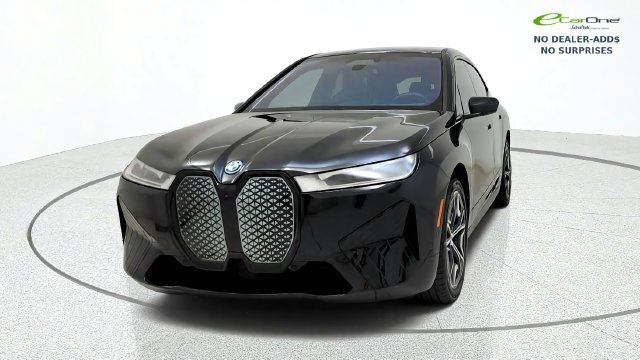 Used 2024 BMW iX xDrive50 w/ Sport Package AWD/4WD image 3