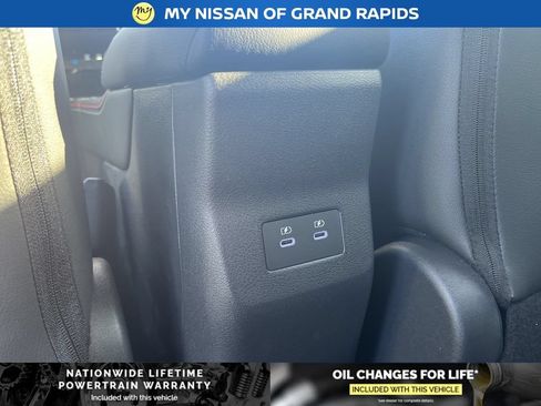 New 2026 Nissan Kicks SR AWD/4WD image 21