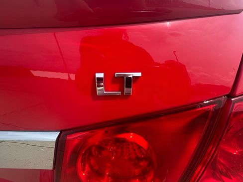 Used 2014 Chevrolet Cruze LT w/ RS Package FWD image 27