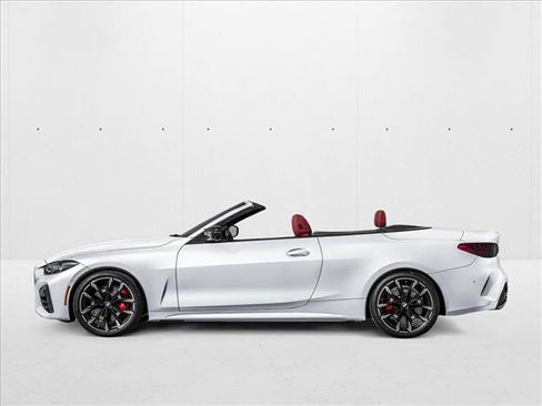 New 2026 BMW M440i Convertible RWD image 3