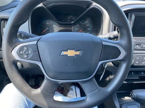 Used 2021 Chevrolet Colorado W/T w/ WT Convenience Package RWD image 11