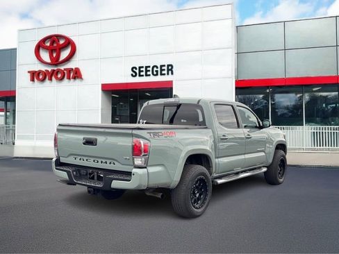 Used 2023 Toyota Tacoma TRD Sport w/ Technology Package AWD/4WD image 3
