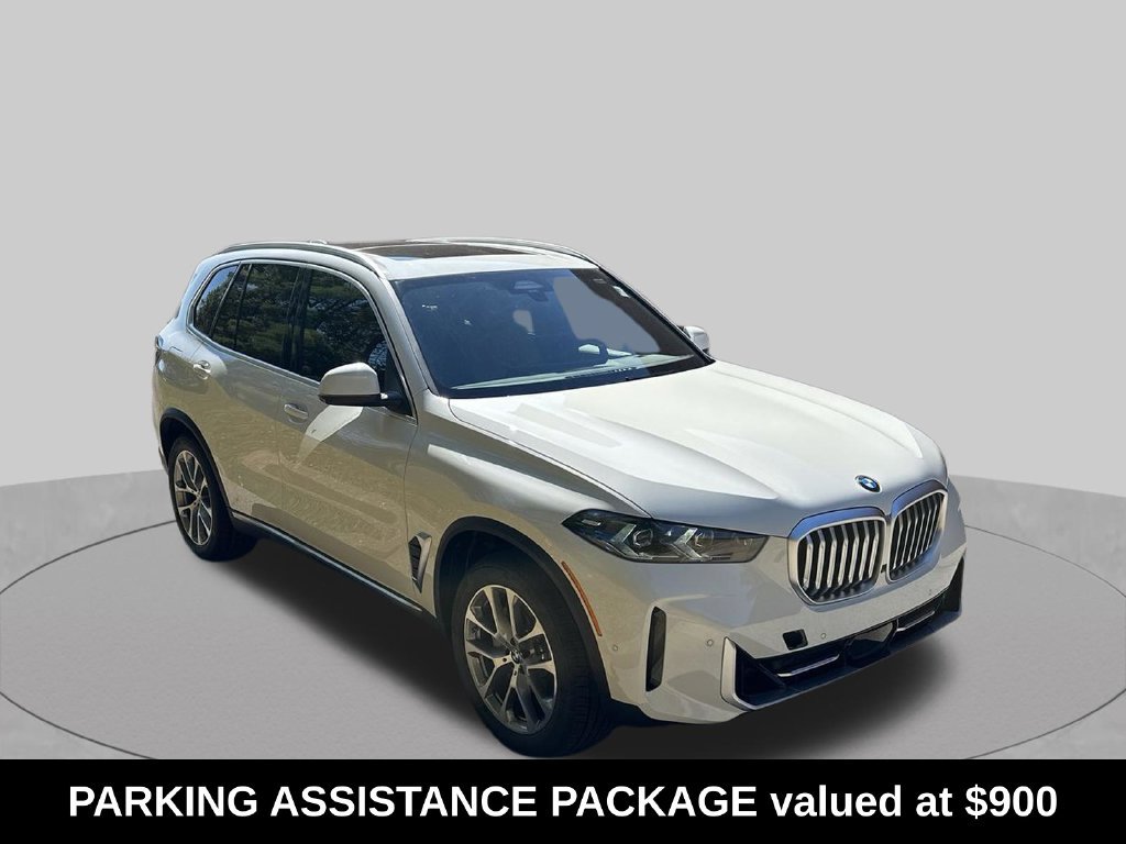 Used 2026 BMW X5 xDrive40i w/ Parking Assistance Package AWD/4WD image 2