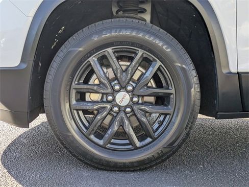 Used 2019 GMC Acadia SLT image 14