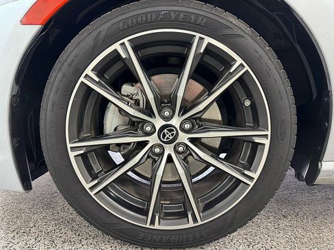 Used 2017 Toyota 86 image 21