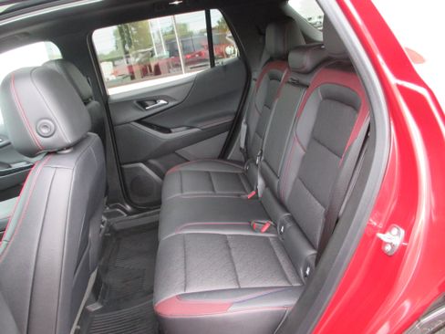 Used 2026 Chevrolet Equinox RS w/ Convenience Package III AWD/4WD image 12