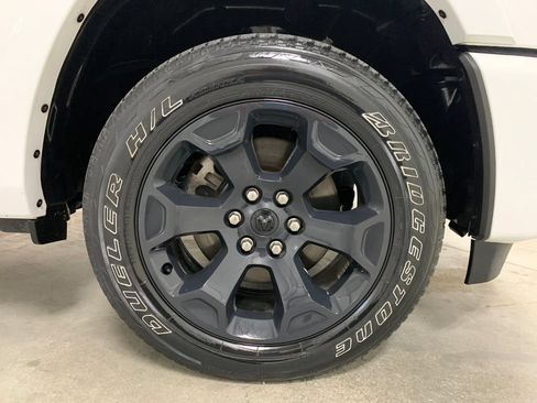 Used 2025 RAM 1500 Big Horn AWD/4WD image 13