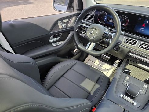 Certified 2026 Mercedes-Benz GLS 450 4MATIC image 30