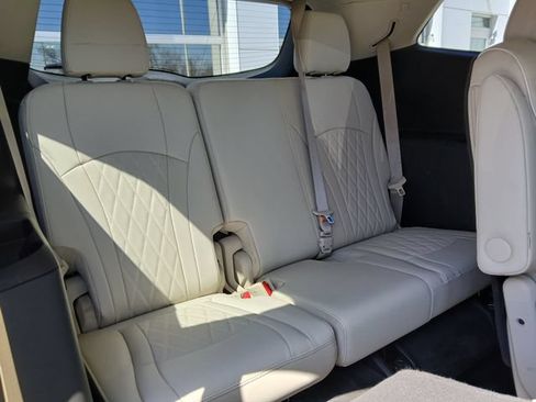 Certified 2024 Buick Enclave Avenir w/ Avenir Technology Package AWD/4WD image 19