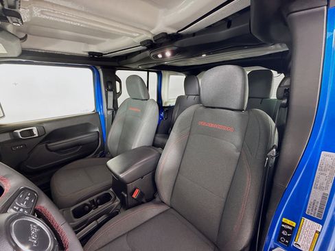 Used 2025 Jeep Wrangler Unlimited Rubicon image 11