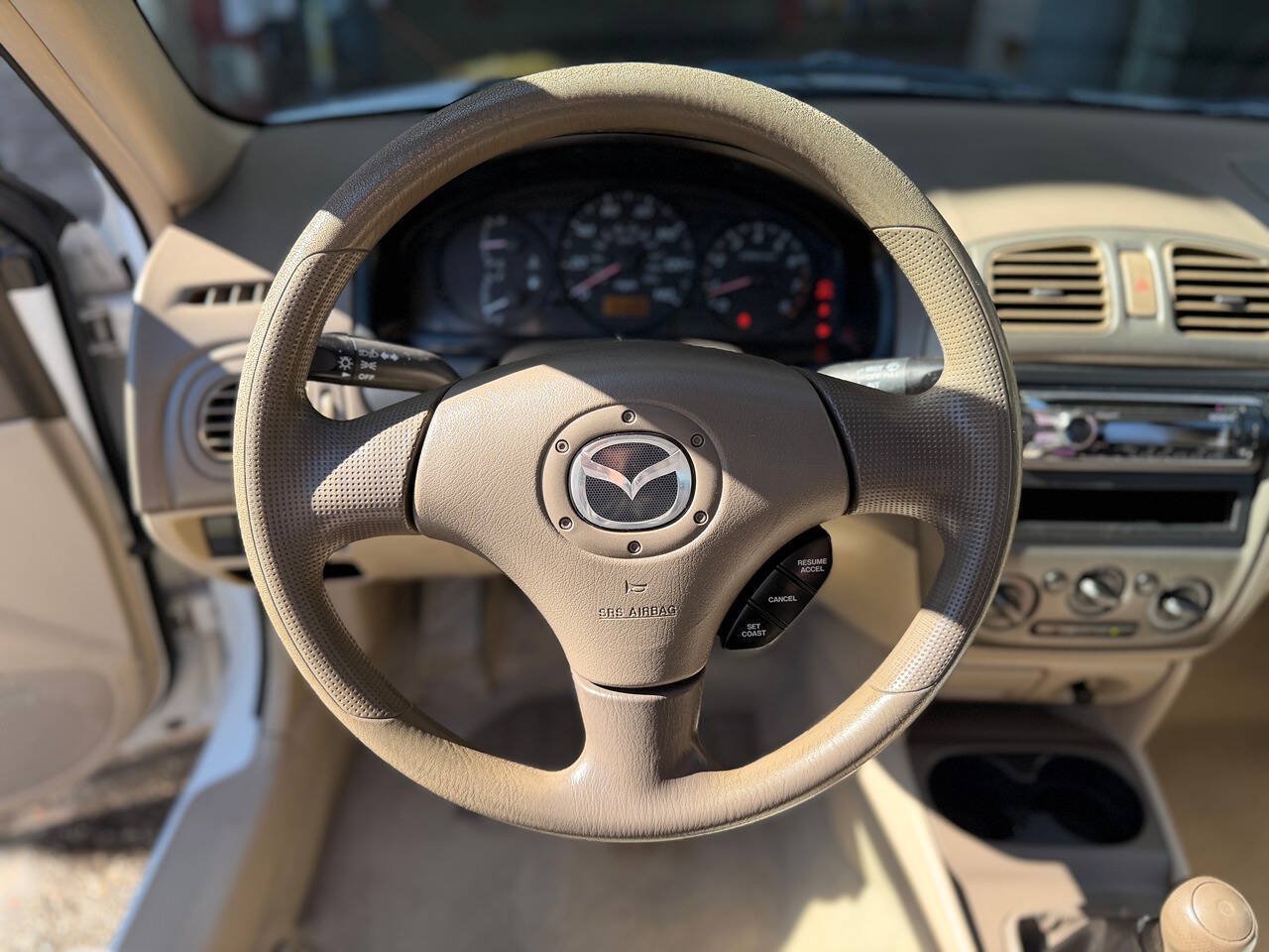 Used 2002 MAZDA Protege FWD image 19