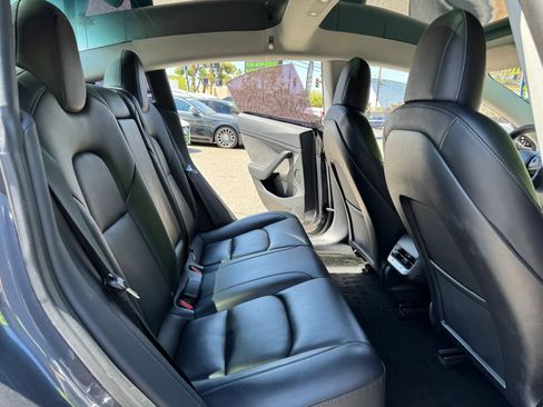 Used 2023 Tesla Model 3 Standard Range RWD image 15