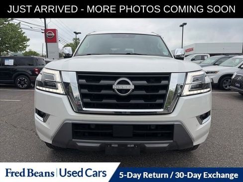 Used 2023 Nissan Armada Platinum w/ Captain's Chairs Package AWD/4WD image 2