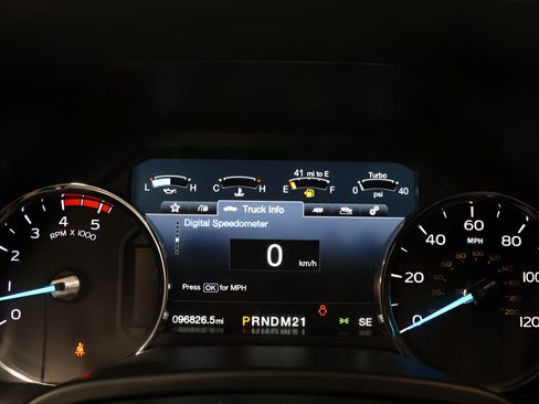 Used 2017 Ford F250 Platinum w/ Platinum Ultimate Package AWD/4WD image 16
