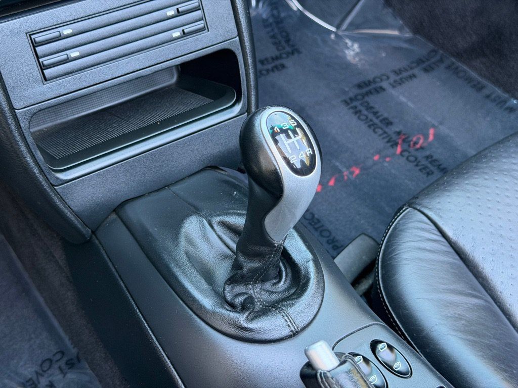Used 2003 Porsche Boxster RWD image 38