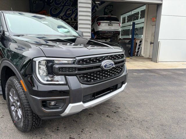 New 2026 Ford Ranger XLT w/ Equipment Group 301A High AWD/4WD image 5