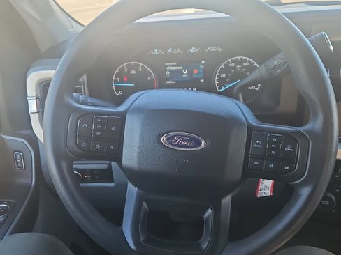 Used 2025 Ford F250 XLT image 15