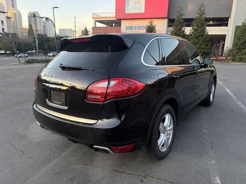 Used 2011 Porsche Cayenne image 9