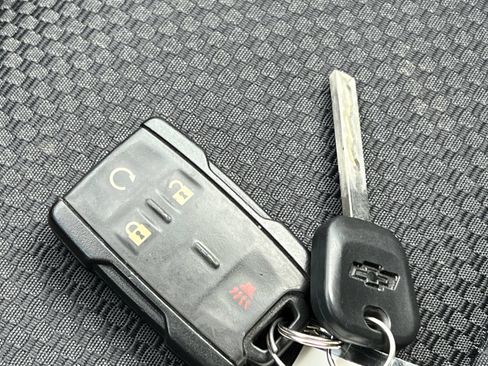 Used 2018 Chevrolet Silverado 1500 LT w/ All Star Edition AWD/4WD image 13