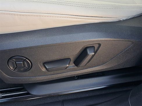 Certified 2023 Audi Q3 2.0T Premium w/ Convenience Package image 19