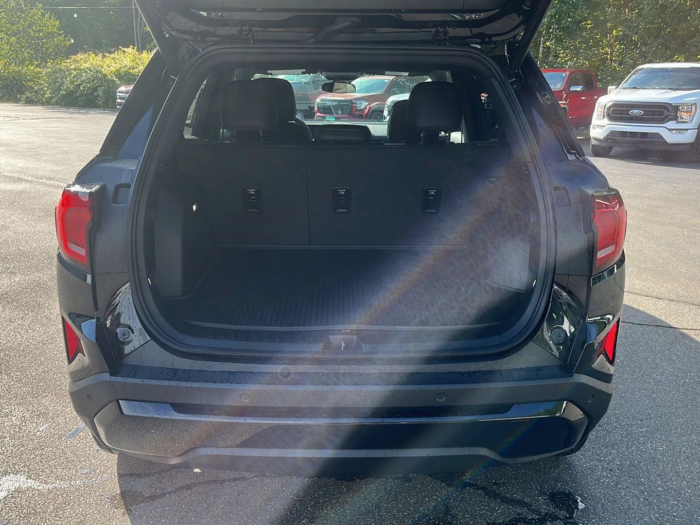 New 2027 GMC Terrain Elevation w/ Elevation Premium Package AWD/4WD image 18