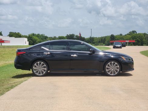 Certified 2025 Nissan Altima 2.5 SL FWD image 7