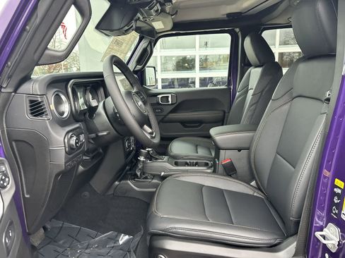 New 2026 Jeep Gladiator Sport image 9