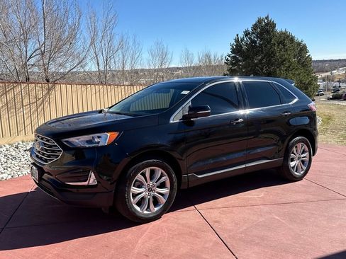 Certified 2024 Ford Edge Titanium AWD/4WD image 4