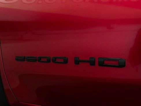 Used 2023 GMC Sierra 2500 Pro w/ Convenience Package image 9