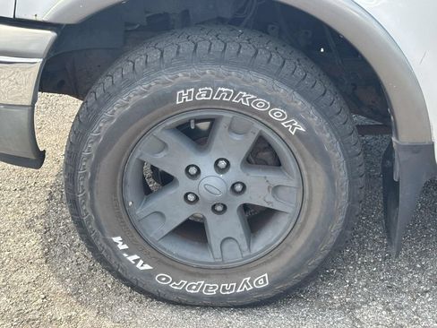 Used 2003 Ford F150 XL AWD/4WD image 9
