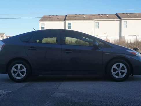 Used 2014 Toyota Prius Three image 4