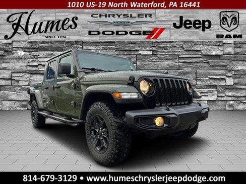 Used 2021 Jeep Gladiator Willys image 1