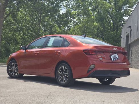 Used 2023 Kia Forte LXS w/ LXS Technology Package FWD image 12