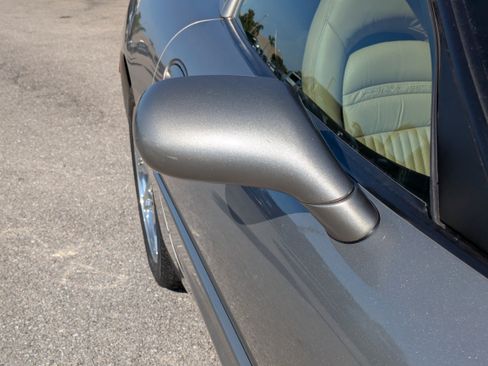 Used 2000 Chevrolet Corvette Coupe w/ Memory Pkg image 12