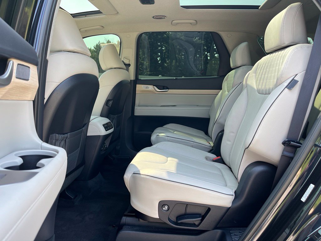 Used 2024 Hyundai Palisade Limited AWD/4WD image 23