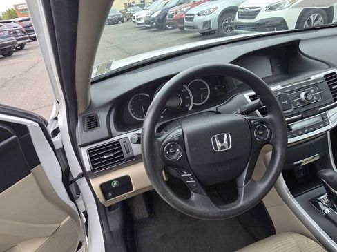 Used 2015 Honda Accord LX image 33
