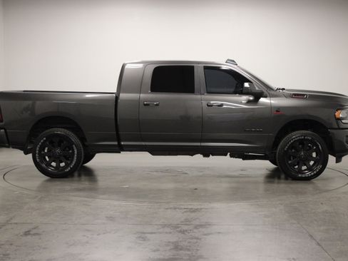 Used 2022 RAM 3500 Big Horn w/ Level C Equiment Group AWD/4WD image 9
