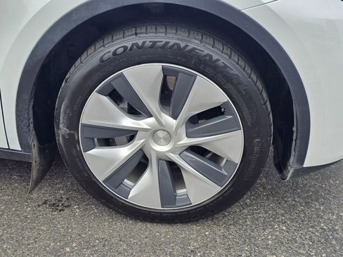 Used 2020 Tesla Model Y Long Range AWD/4WD image 9