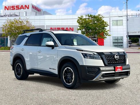 New 2025 Nissan Pathfinder Rock Creek image 5