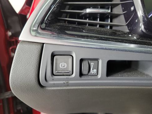 Certified 2024 Cadillac XT6 Luxury AWD/4WD image 32