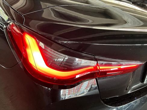 Used 2022 BMW M4 xDrive Competition w/ Executive Package image 27