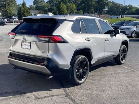Used 2024 Toyota RAV4 SE AWD/4WD image 13